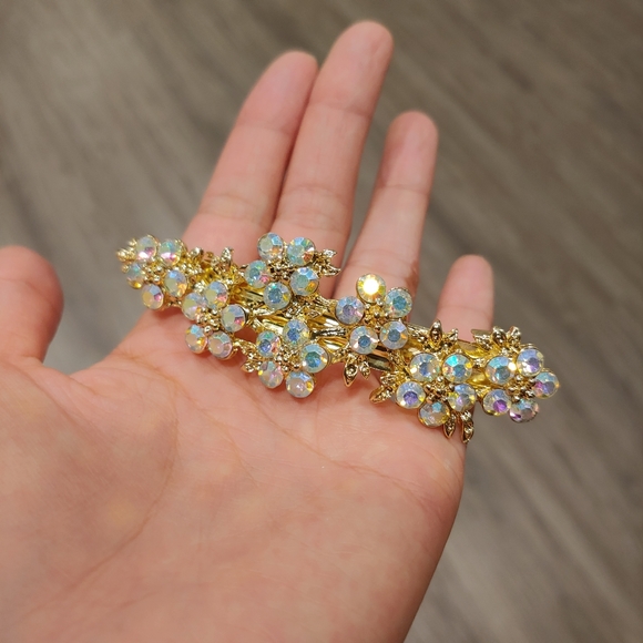 Cherry blossom sakura crystal hair pin - Picture 3 of 4